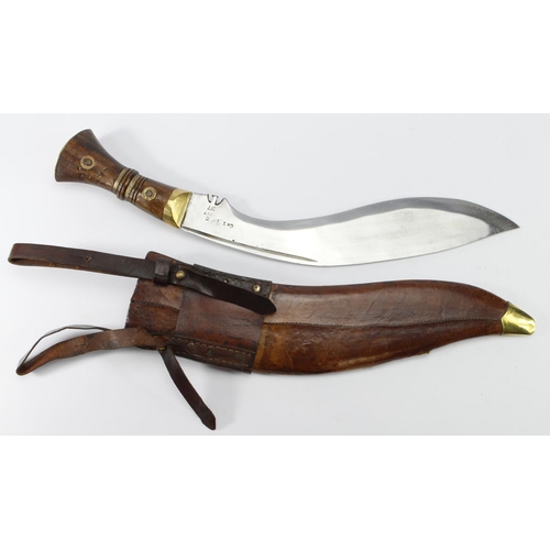 129 - Kukri an impressive large size WW1 style example, 1917 dated, with other stampings to blade, please ... 