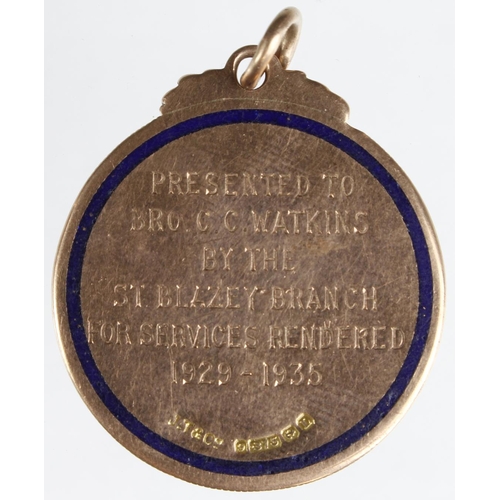 2198 - National Union of Railwaymen 9ct. Gold & enamel medal, weighs 12.1gms. - reads on the reverse 