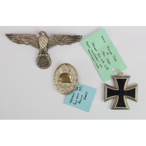 240 - German high quality replica WW2 Knights Cross stamped '800' and 'L/58'. And a high quality replica o... 