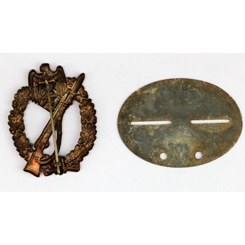 248 - German Infantry Assault badge, in bronze and identity tag