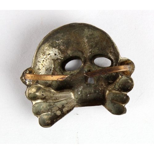 297 - German Nazi Allgemeine SS Totenkopf Deaths Head Skull Cap Badge.