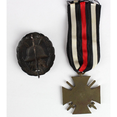 499 - Imperial German Hindenburg Cross and Black Wound Badge. (2)