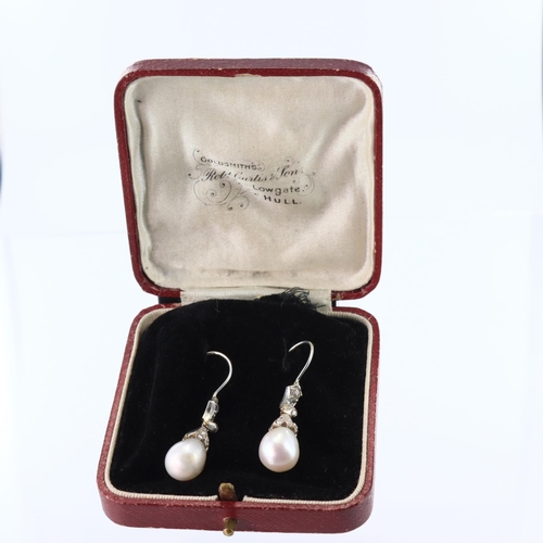 285 - Pair of pearl earrings with certificate from 