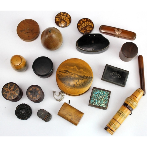 868 - Collectables. A collection of approximately eighteen mostly treen items, including two cases (The Be... 