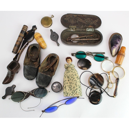 873 - Collectables. A collection of approximately twenty various items, including spectacles of various ty... 