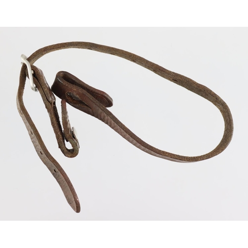 1070 - German WW2 original helmet chin strap.