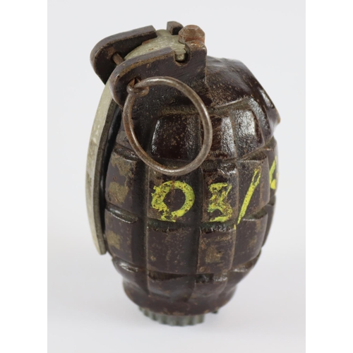 1787 - WW2 mills no 36 hand grenade very nice example, deactivated.