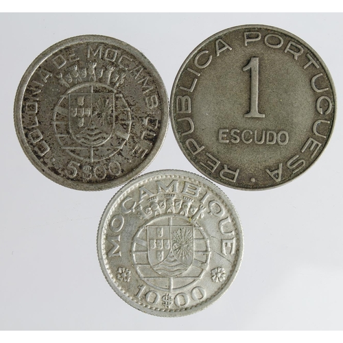 2050 - Portuguese Mozambique (3): 10 Escudos 1952 GVF, 5 Escudos 1938 VF, and 1 Escudo 1936 GVF