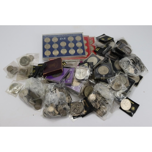 2272 - GB Cupro-Nickel, a large quantity of mainly predecimal cupro-nickel and Crowns in a shoebox.