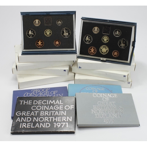 2316 - GB Proof Sets (11): Flat Packs: 1971, 1977, 1979 and 1982; 'standard blue': 1984, 1985, 1986, 1987, ... 