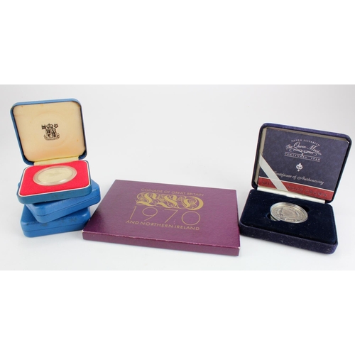 2337 - GB Sets & Commemoratives (5): Proof Set 1970; 3x silver proof Crowns 1977 cased (toned), and Queen M... 