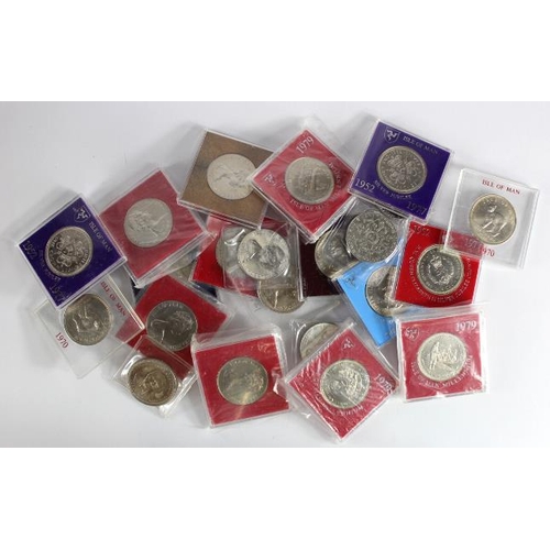 2389 - Isle of Man Crowns (22) cupro-nickel 1970s-1980, most in plastic sliding cases.