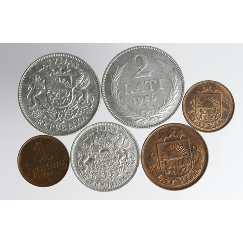 2394 - Latvia (6) silver and bronze, 1922-1926, mixed grade.