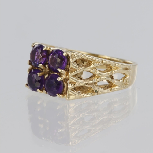 81 - 9ct yellow gold ring set with four round amethyst stones measuring approx. 4mm diameter each, set in... 