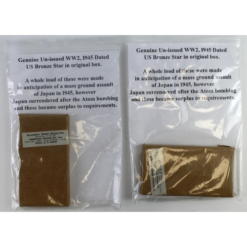 1244 - WW2 US Bronze Stars in original 1945 packaging. Many medals were made in anticipation of a ground as... 