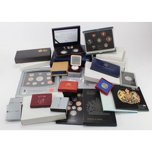 2346 - GB & World proof sets, mint sets, cased commemorative coins etc (26), good collection 19thC to moder... 