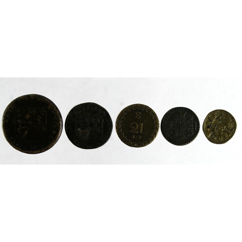2456 - Coin Weights (5) includes 2x standard George II Irish weights for a Dobra and 2 Guineas plus a Moido... 