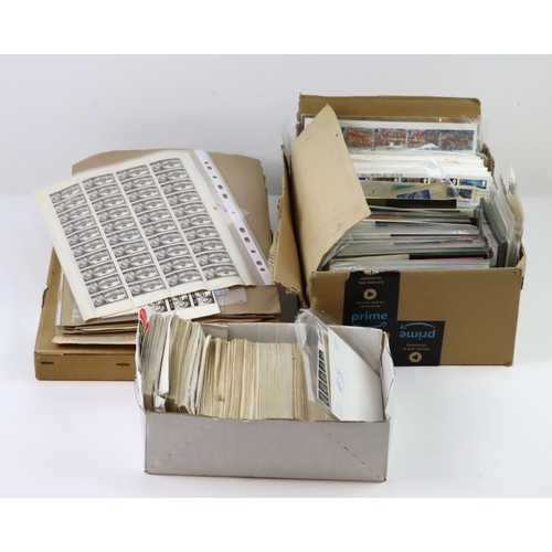 77 - GB - selection of stamps circa mid 1960's, FDC's, Presentation Packs and mini sheets. Album of mainl... 