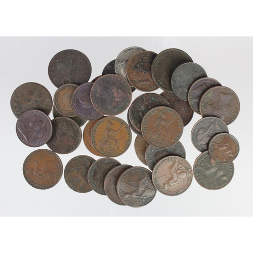 1137 - GB Farthings (33) 17th-20thC assortment, a couple of fractions noted, mixed grade.