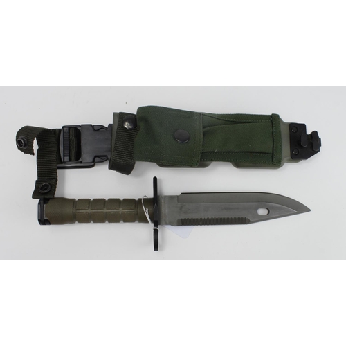 1625 - USA M9 Bayonet with scabbard. Blade stamped 'MK100087'.