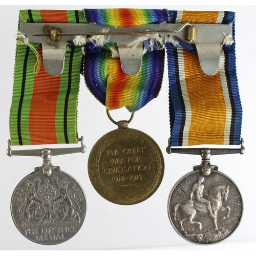 1698 - BWM & Victory Medal (25550 Pte R Elliott C.Gds), with Defence Medal.