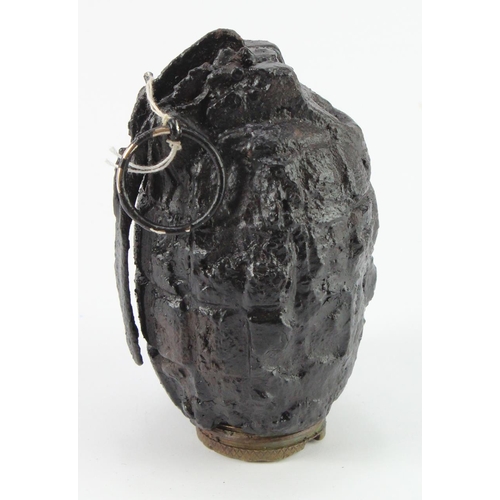 2299 - British WW1 battle field found Mills Grenade, marked to base 'No5-1. D.E.Co. /16'. Inert