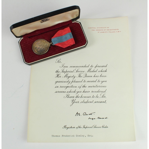 2446 - Imperial Service Medal QE2 in original box, with award certificate and research, to Thomas Frederick... 