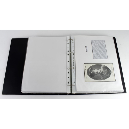 314 - Ireland political history, loose-leaf album containing an extraordinary collection of 1916 Easter Ri... 