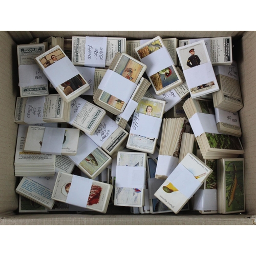 499 - Trade & Cigarette Card lot - trade sets with an approx cat val of £260+, plus a wide range of Cigare... 