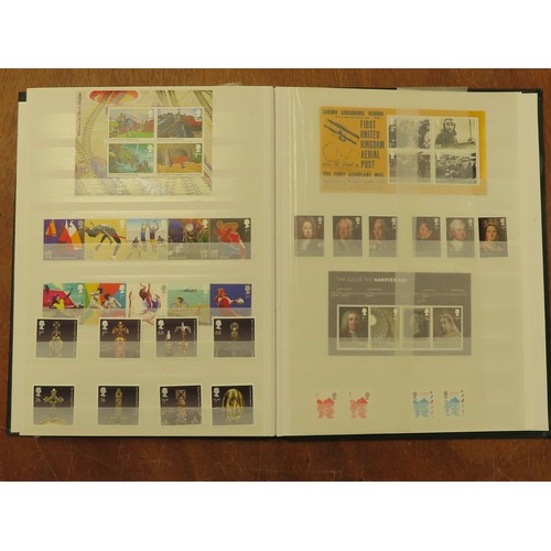 27 - GB - collection of 1955-1968 Castle issues, all mint either um or hinged, includes at least 4 hinged... 