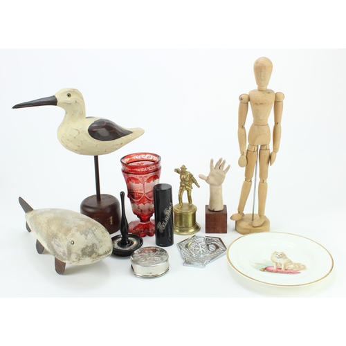 405 - Collectables. A collection of various items, including ring holders (one in the shape of a hand), AA... 