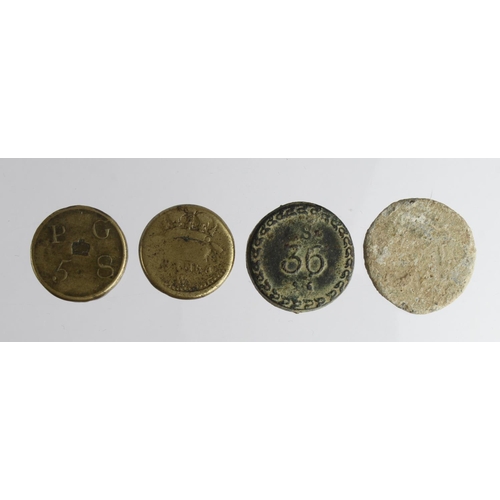 1316 - Coin Weights etc (4): A rare Commonwealth lead trade weight together with a William III Guinea weigh... 