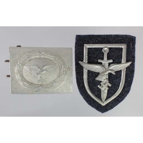 1675 - German Luftwaffe items, belt buckle and a Female badge