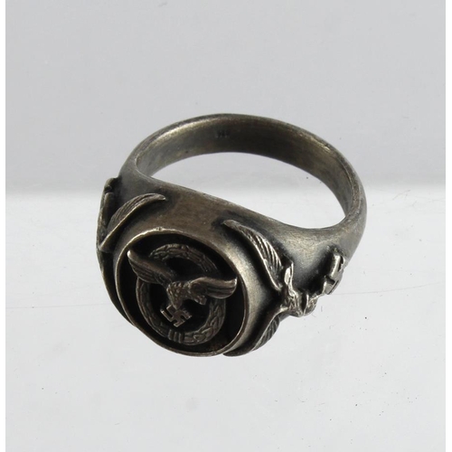 1679 - German Luftwaffe Pilots finger ring