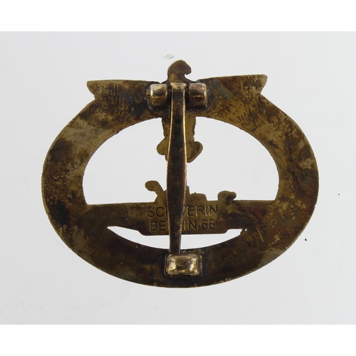 1750 - German nazi u-boat pin badge marked Schwerin Berlin 68.