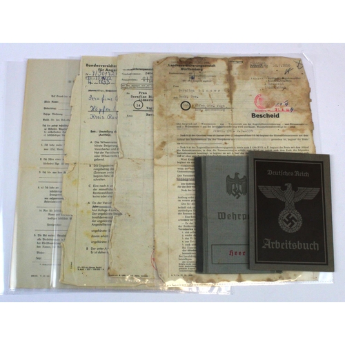 1756 - German Nazi Wehrpak with various documents, ID book etc., to Alberh Ringers with full WW1 service re... 