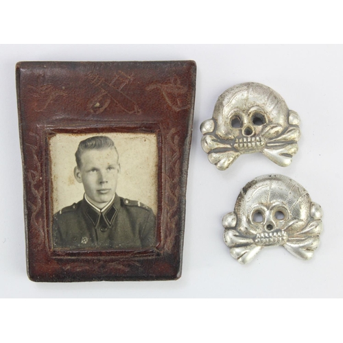 1771 - German Panzer collar skulls and small picture. (3)