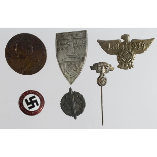 1776 - German Political badges assorted