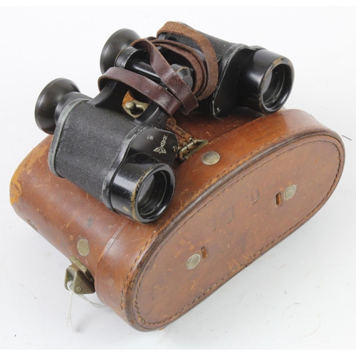 1840 - German WW2 Dienstglass pair of kriegsmarine binocular with Eagle and M below in excellent condition ... 