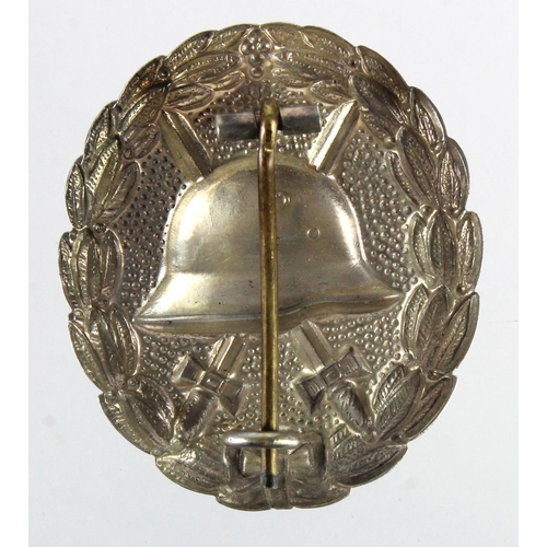 1855 - Imperial German Silver Wound Badge. Awarded for being wounded 3-4 times.