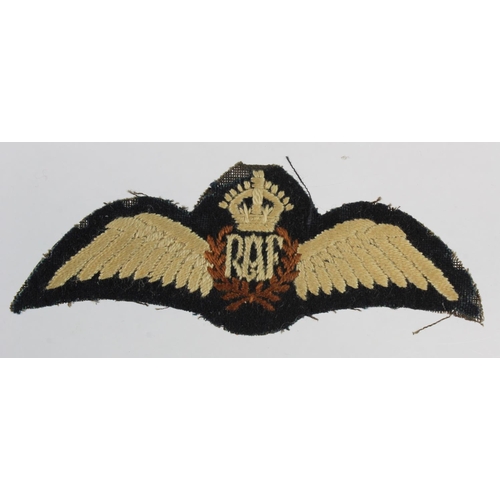 2196 - RAF WW2 original set of Canadian made pilots wings.