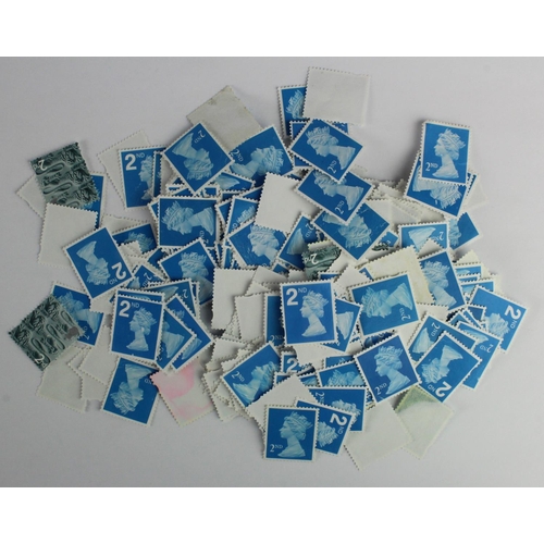 866 - GB - decimal NVI 1st class stamps (Lot B) various issues inc Machin Heads, regionals, emblems, etc b... 