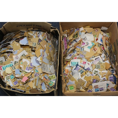 883 - GB - on paper kiloware, dry stored for approx 20 years. Ex Charity mix, approx 16kg of definitives a... 