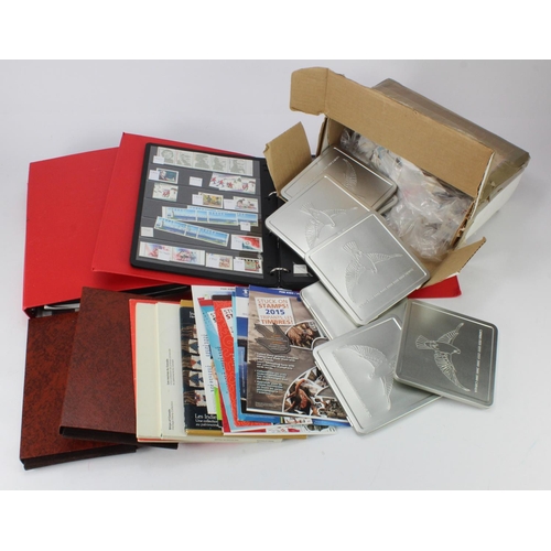 956 - Canada in box, inc 2x binders with used QV to modern, predominantly common material with duplication... 