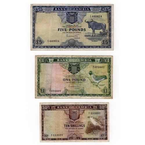 1077 - Zambia (3), 5 Pounds, 1 Pound and 10 Shillings issued 1964, serial C/3 440624, B/11 021607 & A/1 113... 