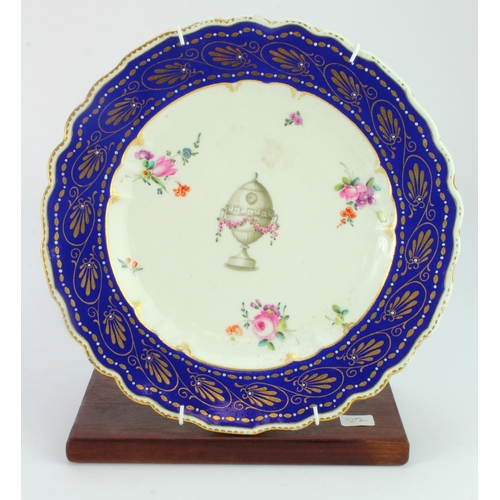 1000 - Chelsea - Derby Cabinet Plate. Close urn with shaped and moulded rim. Mazarine blue ground with dot ... 