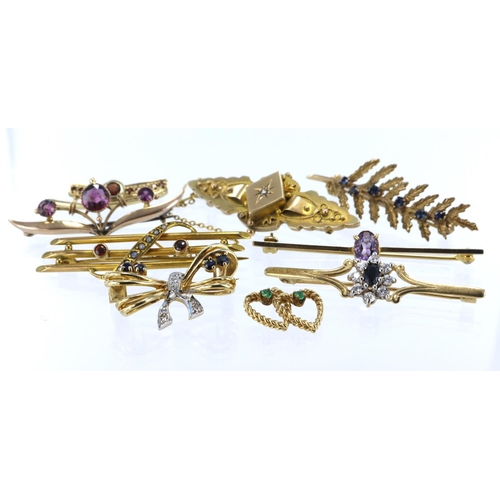 277 - Assortment of 9ct jewellery to include bar brooches , brooches etc. Total weight 22.1g