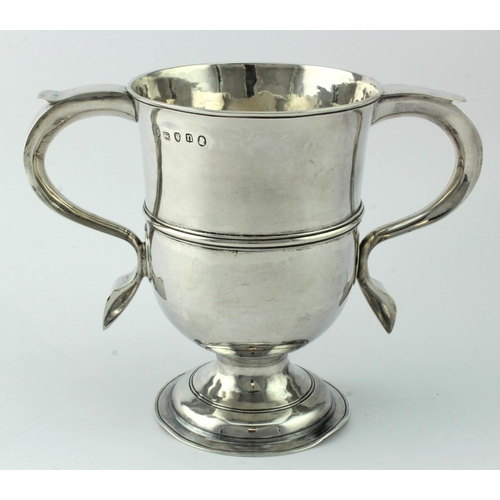 774 - George III silver two handled cup hallmarked I.I. (John Innocent, poss.) London 1788 - (the foot is ... 