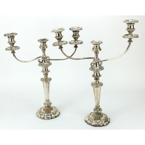 803 - Mixed silver. A group of various hallmarked silver items, comprising an eight piece cruet set (cased... 