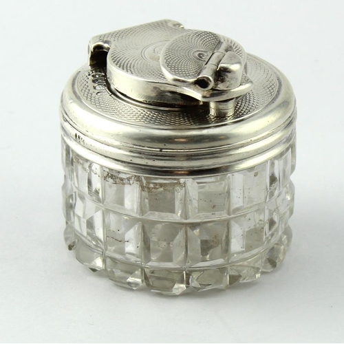 821 - Silver & glass travelling inkwell hallmarked (Maker mis-struck and difficult to read) London 1825